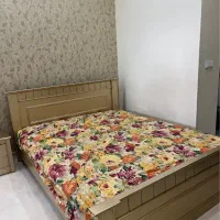 تخت دونفره به همراه سرویس خواب