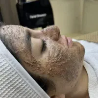 فیشیال تخصصی و جوانسازی دست با تخفیف ویژه