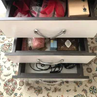 یک عدد میز آرایش ایستاده|تخت و سرویس خواب|تهران, ابوذر|دیوار