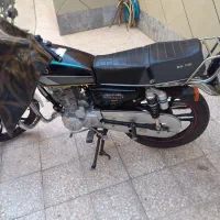 ۲۰۰رهرو سند سفید