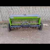 ردیف کارصلاح برزگر سنندج دو مخزن جدا برا کود  بذر|ماشین‌آلات صنعتی|بیجار, |دیوار