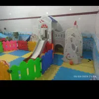 تعدادی وسایل خانه بازی و مهدکودک