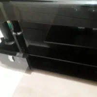 میز تلوزیون سالم وتمیز.۶۰۰تومن