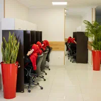 استخدام کارشناس فروش تلفنی خانم