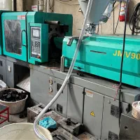 استخدام کارگر ساده