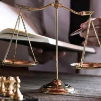 وکیل پایه یک دادگستری