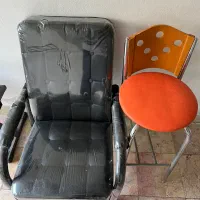 دوعدد صندلی سالم و‌نو