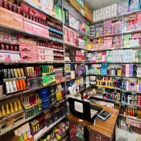 استخدام فروشنده آرایشی خانم