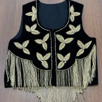 جلیقه کردی سخمه|لباس|فولادشهر, مسکن مهر فولادشهر|دیوار