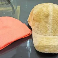 دوعدد کلاه تدی و بافت