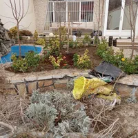 خدمات باغبانی تیلرزنی هرس کاری گل کاری و سمپاشی|خدمات باغبانی و درختکاری|مشهد, وکیل‌آباد|دیوار