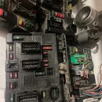 فروش انواع ایسیو دریچه گاز قطعات الکترونیکی