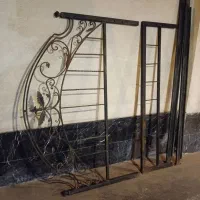 دوعدد تخت یک نفره ودونفره