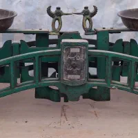 ترازوی واقعا بی نظیر قدیمی ۵۰ کیلیویی