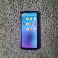 یه عدد گوشی a21s