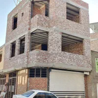 خونه نیمه کاره 3 طبقه با 1 مغازه 1 پارکینگ و 2خواب