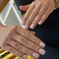 کاشت ناخن|خدمات آرایشگری و زیبایی|مشهد, فرهنگ|دیوار