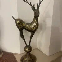 مجسمه اهو روی کره|صنایع دستی و سایر لوازم تزئینی|اصفهان, پارک مشتاق|دیوار