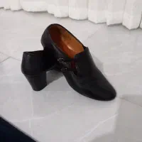 کفش|کیف، کفش، کمربند|بروجرد, |دیوار