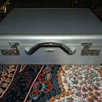 چمدان یا کیف رمزدار
