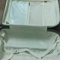 چمدان|کیف، کفش، کمربند|شیراز, راهنمایی|دیوار