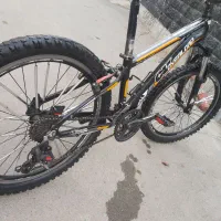 دوچرخه|دوچرخه، اسکیت، اسکوتر|اصفهان, آبشار|دیوار