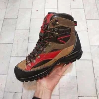 فروش کفش های  کوهنوردی