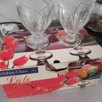 یک دست بستنی خوری و یک جا میوه ای