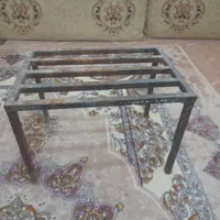 چهارپایه اهنی سنگین محکم