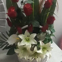 سبد گل مصنوعی نو نو هستش.