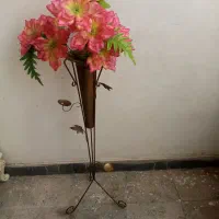دو عدد گل و گلدان|گل مصنوعی|کرج, شهرک جهان آرا|دیوار