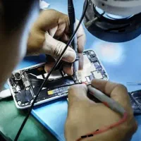 تعمیر مشکل شارژ گوشی آیفون.موبایل740