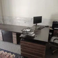 میز مدیریتی و کنفرانس و کتابخانه ام‌دی‌اف