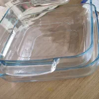 ۲ عدد ظرف مربع شکل  پیرکس انگلیسی سالم