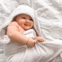 پرستار کودک خانم