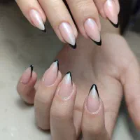 کاشت ناخن ژلیش  لمینت  تربت حیدریه  قیمت مناسب
