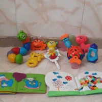 میز ارایش و جغجغه و استند تولد و کتاب حمام|اسباب و اثاث بچه|ری, علایین|دیوار