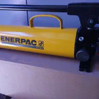 enerpac محصولات انرپک،جک و پمپ و ابزار هیدرولیکی