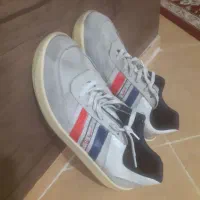 کفش اسپرت کار ی پیاده روی ش ۴۵ درحد نو