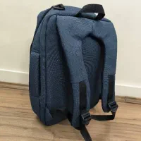 کیف اداری و لپتاپ