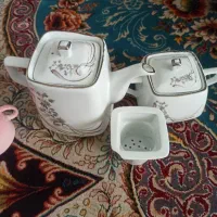 قوری و قندان چینی