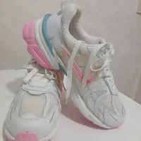 کتونی v2kدخترونه