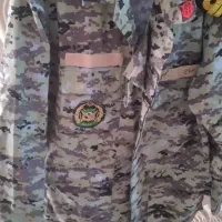 لباس سربازی|لباس|رشت, معلم|دیوار