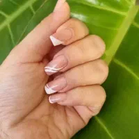 کاشت وزیبایی ناخن با قیمت ویژه|خدمات آرایشگری و زیبایی|فولادشهر, مسکن مهر فولادشهر|دیوار