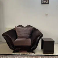 مبل۷نفره به همراه میز عسلی و میز Tv