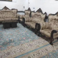 مبلمان و جلو مبلی