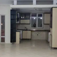 خانمی پرستار برای امورمنزل