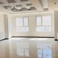 واحد۱۳۵متری/مالک پول لازم به دلیل مهاجرت/سندتک برگ