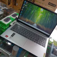 لپ تاپ Lenovo تمیز ۲ گیگ گرافیک