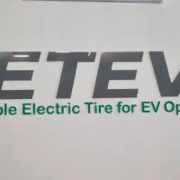 منشی و همکار خانم